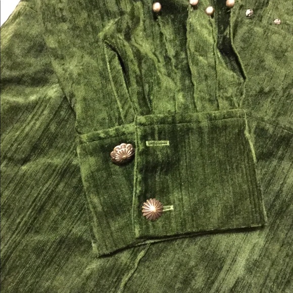 Top - Picture 3 of 6